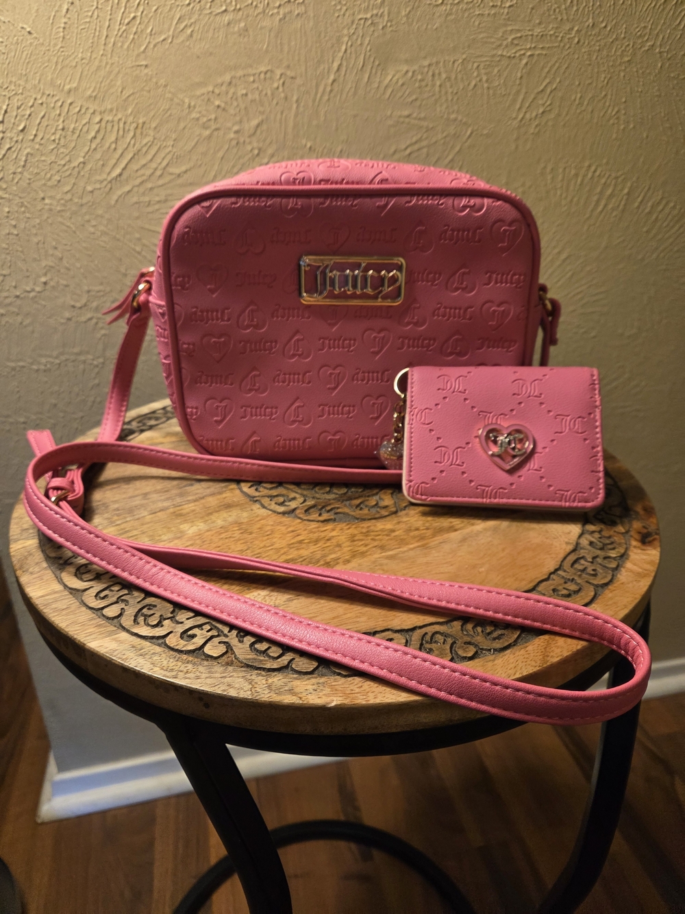 Juicy Couture Hot Pink Crossbody Bag with Matching Card Holder NWOT